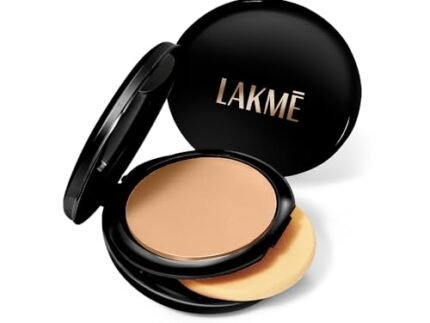 Lakme Absolute White Wet & Dry Compact Powder, Golden Medium 03, SPF 17, Long Lasting Face Makeup for a Natural Glow -Foundation Powder for Women, 9 g