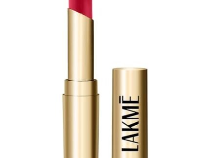 Lakme Unreal 3D Slim Bullet, Matte Lipstick, Lightweight shine, Maroon Magic, 3.6g
