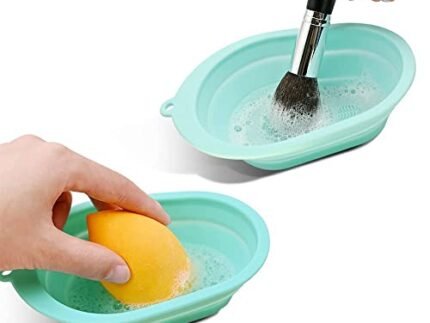 Meetzone Makeup Brush Cleaning Mat / Bowl, Soft and Durable Silicone Cosmetic Cleaner Pad, Foldable Portable Washing Tool Scrubber with 4 Textures (1ps/Multicolour) (Pack Of 1)