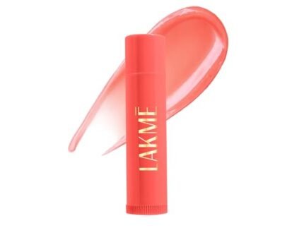 Lakme Lip Love Care Stick Apricot, with 10% Vitamin E Complex, nourished with Shea & Cocoa Butter and enriched with Almond & Jojoba Oil for 24hr moisturization in just 1 swipe, with SPF 15, 4.5g