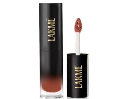 Lakme Xtraordin-airy One-and-Done Tint Toffee Touch 301 3ml