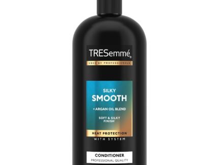 TRESemmé Smooth & Silky Moisturizing Conditioner with Pump 39 oz
